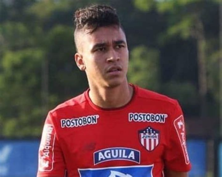 Colombian Footballer Victor Cantillo Bio, Age, Net Worth, Salary, Market Value, Transfer, Stats, & Dating