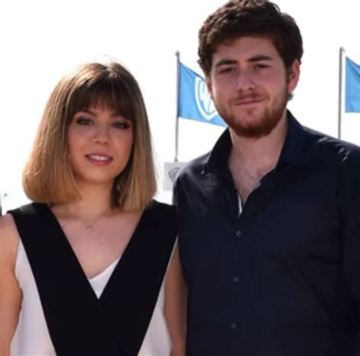 Is Jennette McCurdy Married?