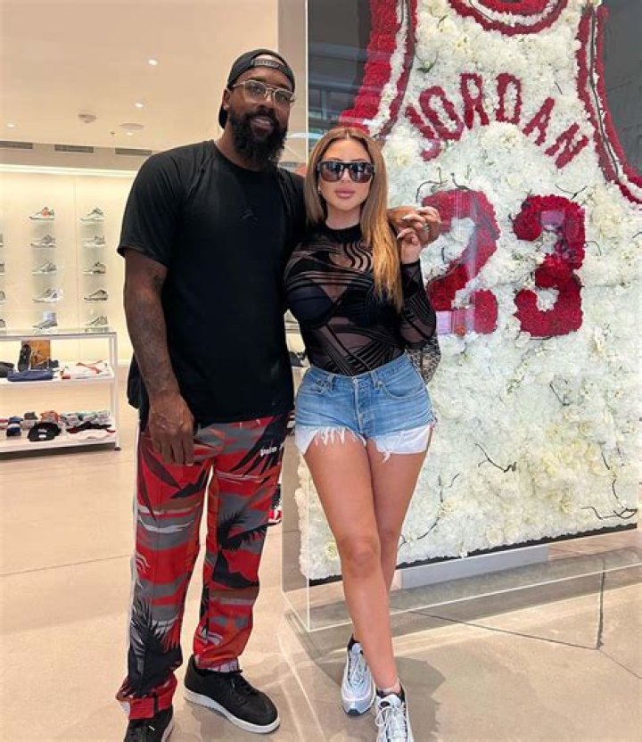 Jose Sa's Biography, Net Worth, Salary, Contract, Earnings, Stats, Girlfriend and Relationship Status.