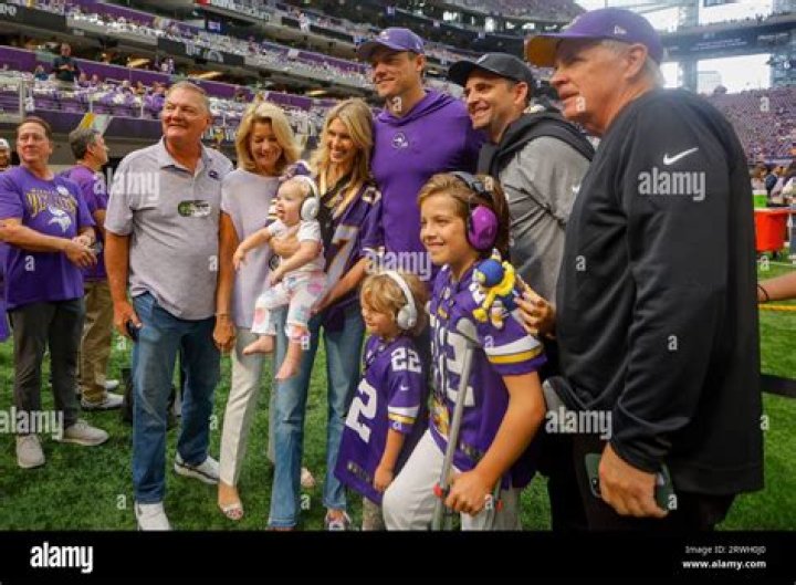 Portand State Vikings Head Coach Barnum's Bio, Family, Parents, Coaching Career, Net Worth, Salary, Contract, Wife, Children