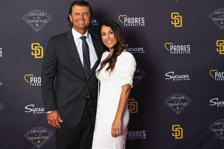 Trevor Hoffman's wife Tracy Hoffman's Bio Age, Career, Job, Husband, Married Life, Kids, Net Worth, & Instagram