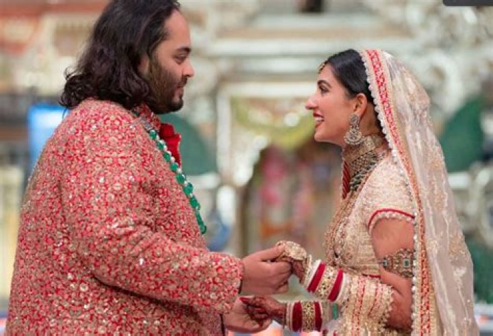 Who is Radhika Madan Dating Now